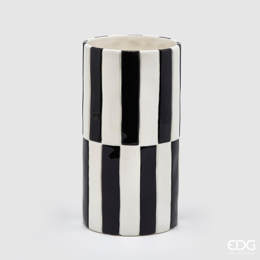 VASE WITH BLACK AND WHITE PATTERN
