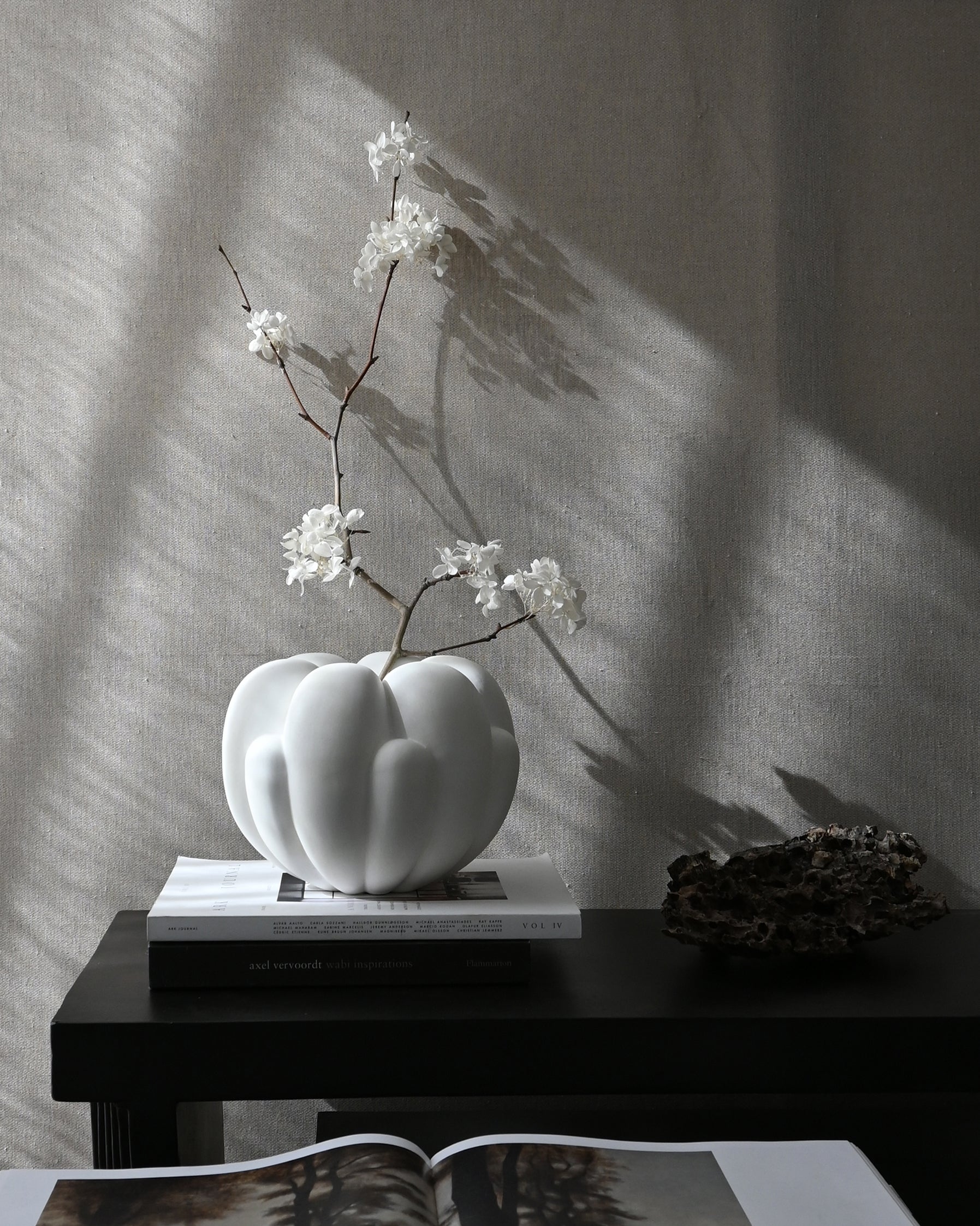BLOOM VASE PETIT - BONE WHITE - 101 COPENHAGEN