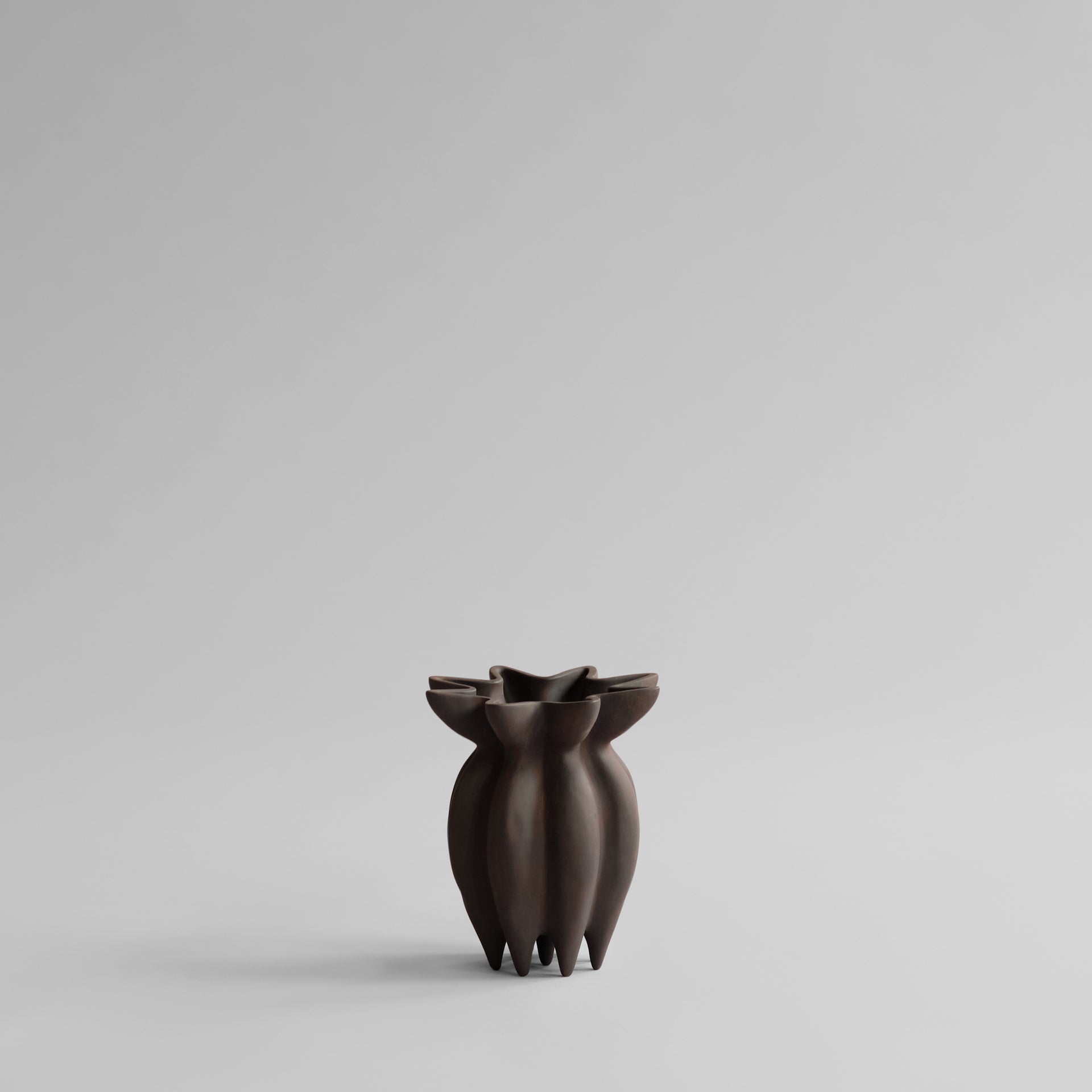 LOTUS VASE, PETIT - COFFEE- 101 COPENHAGEN