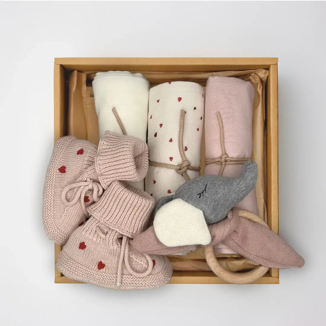 BABY GIFT BOX - Soft Hearts - Sustainable & Organic